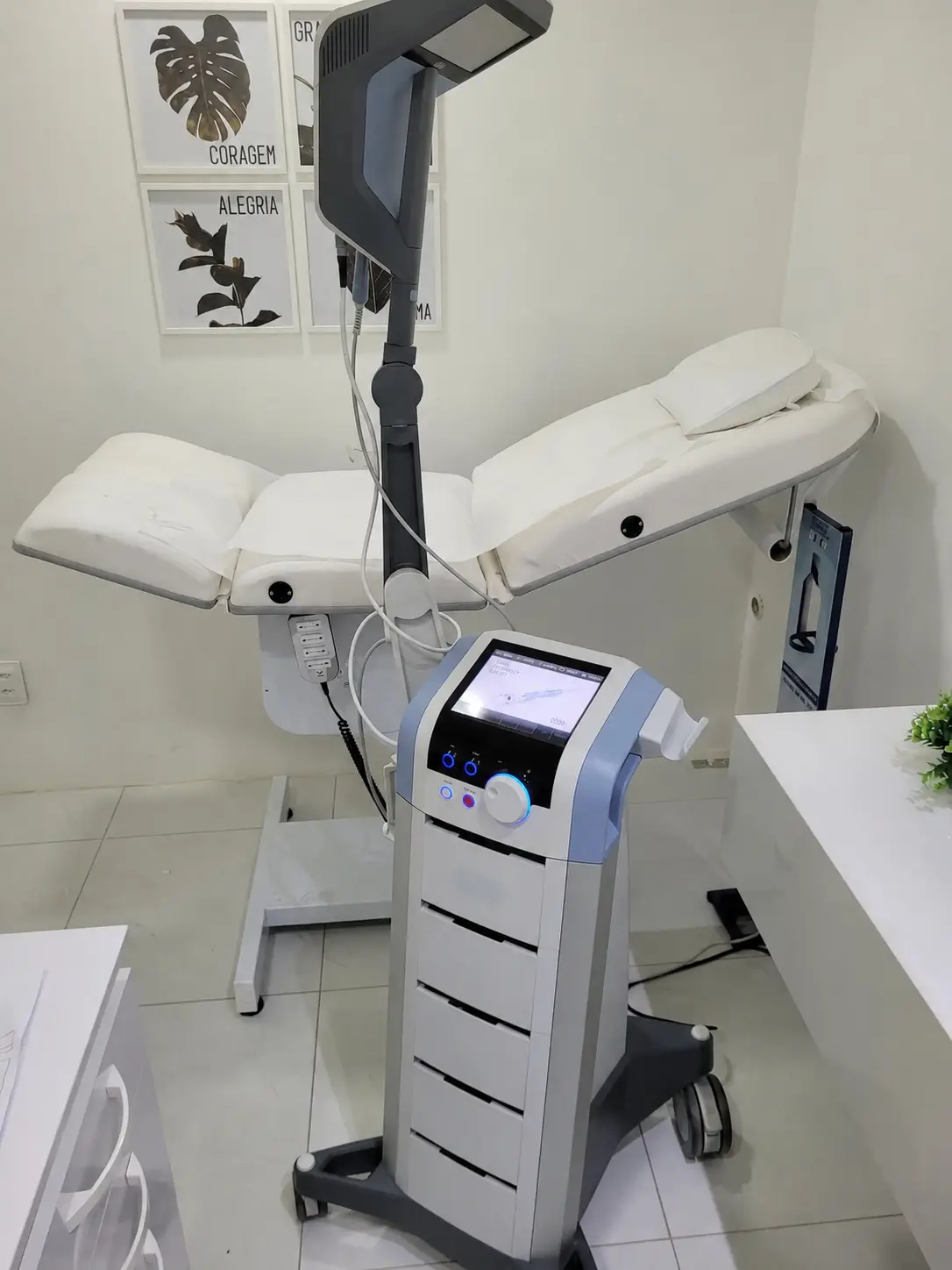 Laser de alta intensidade (HILT) em uso